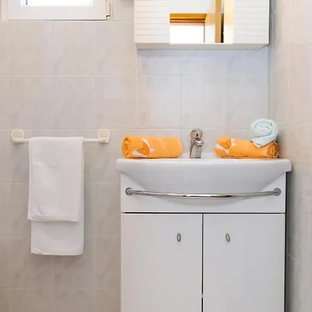 Stosic 1260 Affittacamere